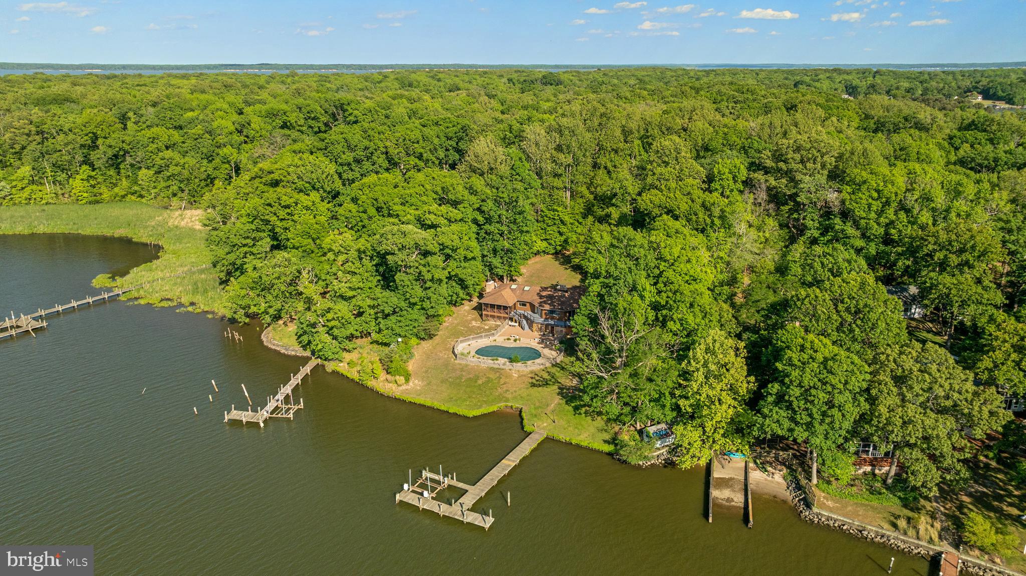 SHADY COVE ESTATES - Residential