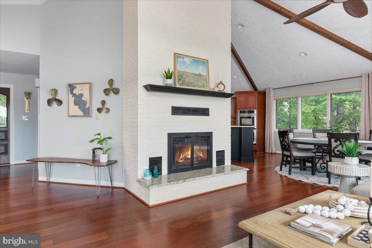 SHADY COVE ESTATES - Residential