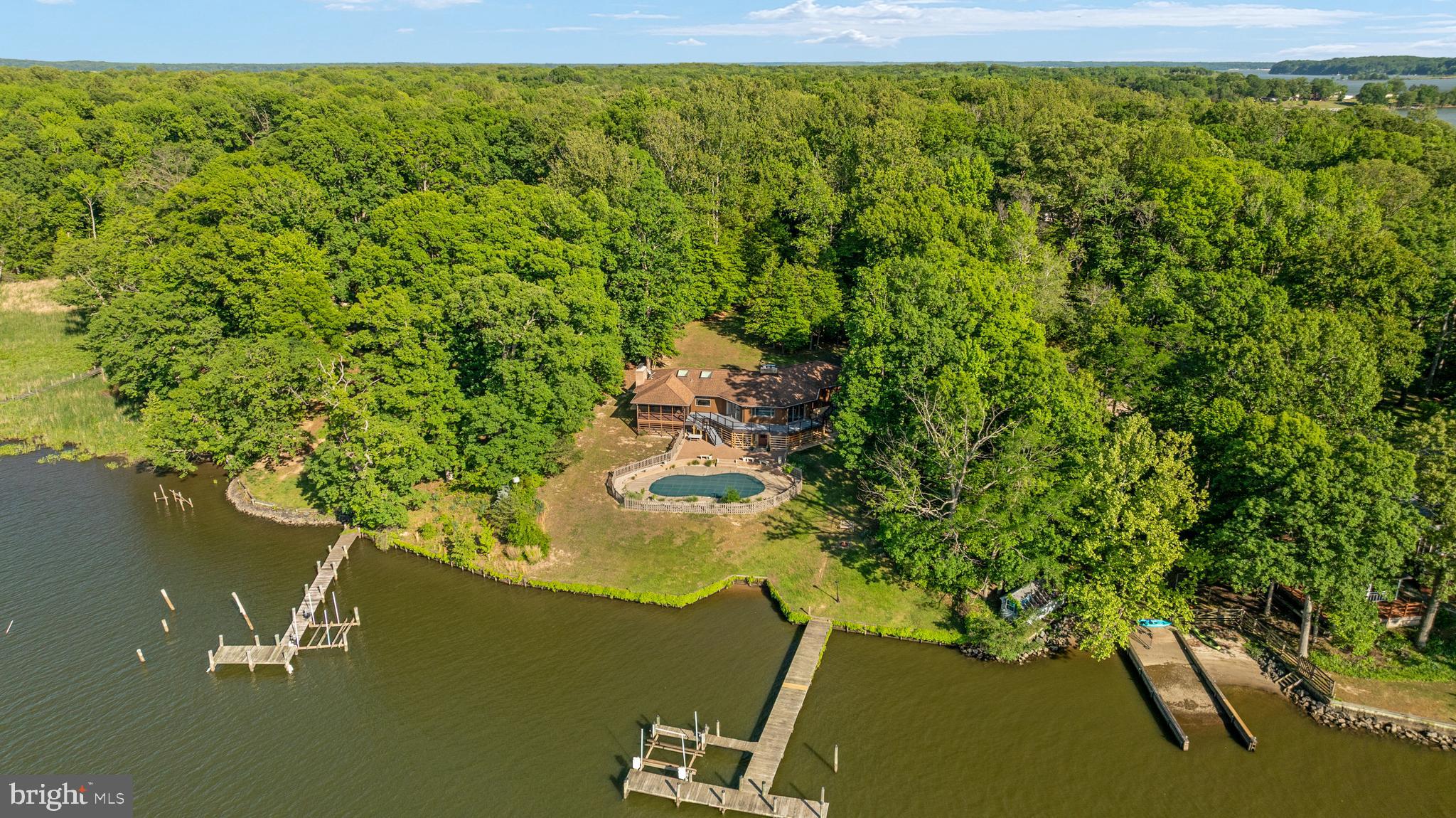 SHADY COVE ESTATES - Residential