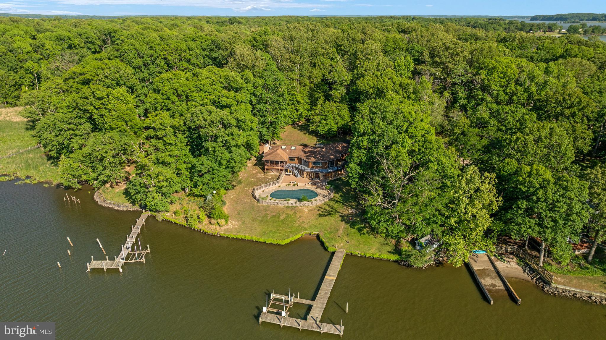 SHADY COVE ESTATES - Residential