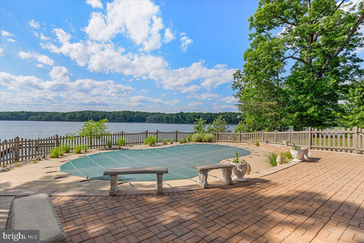 SHADY COVE ESTATES - Residential