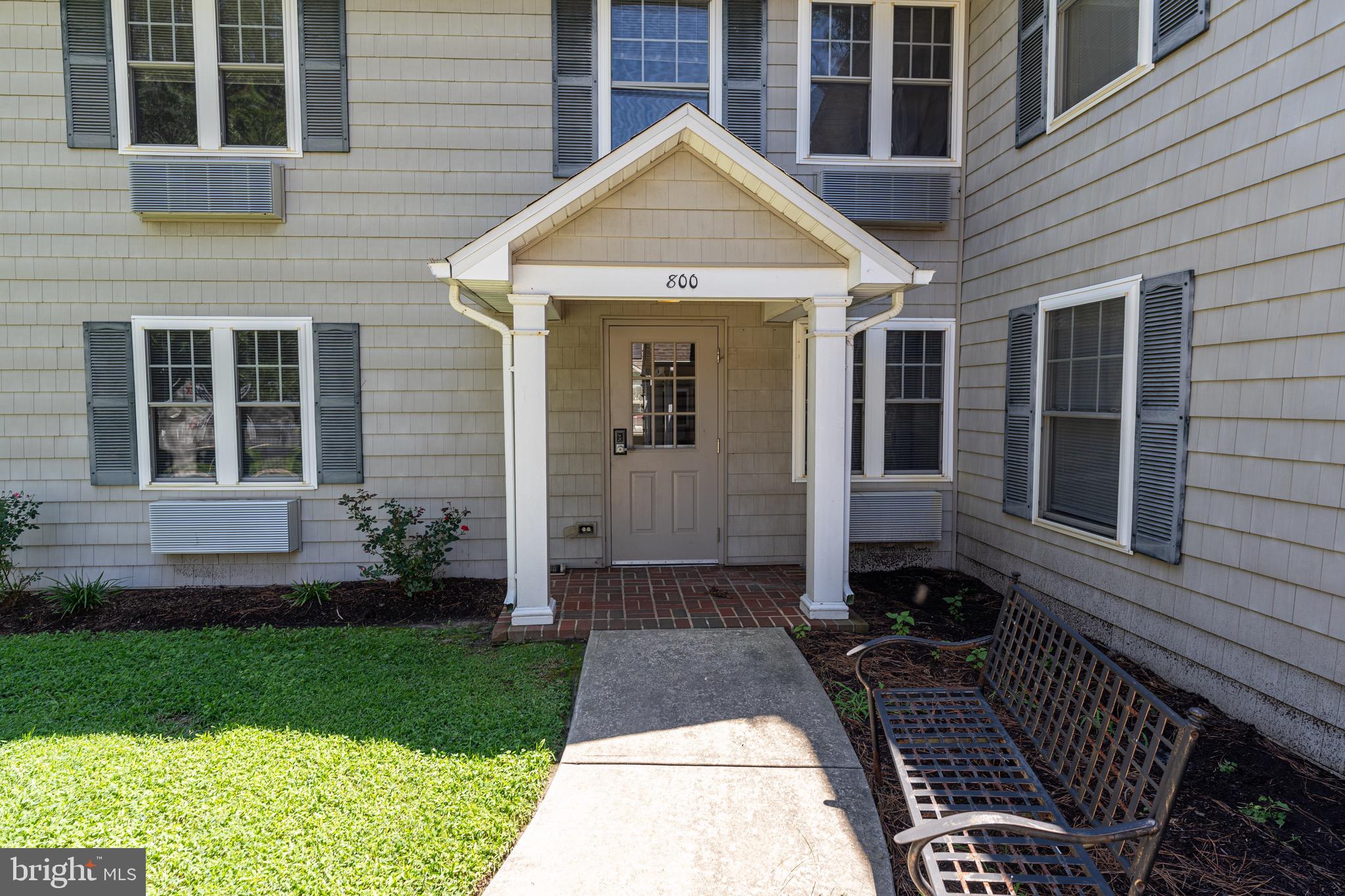 800 TRAVERS STREET 12