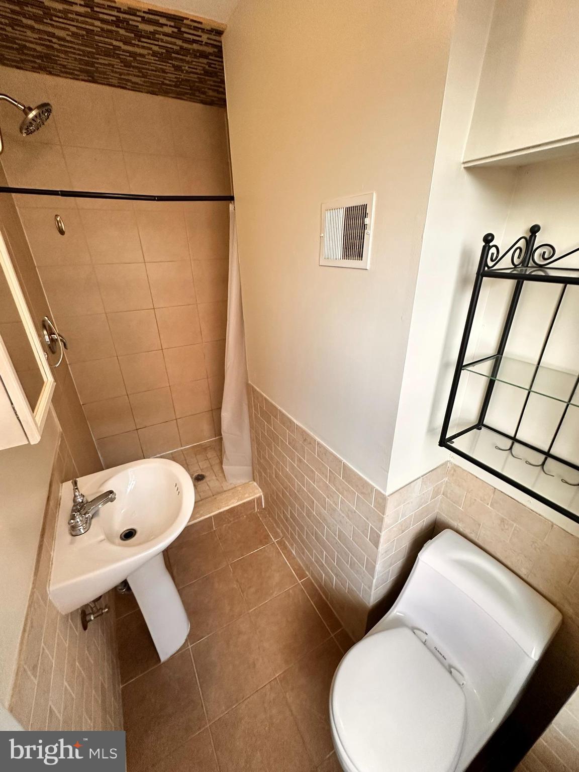 FITLER SQUARE - Residential Lease