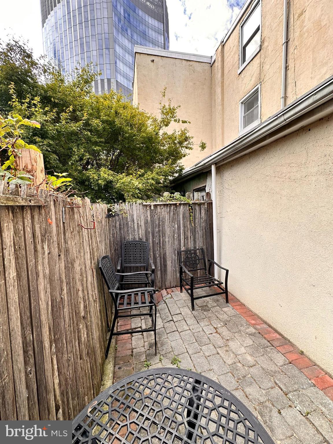 FITLER SQUARE - Residential Lease