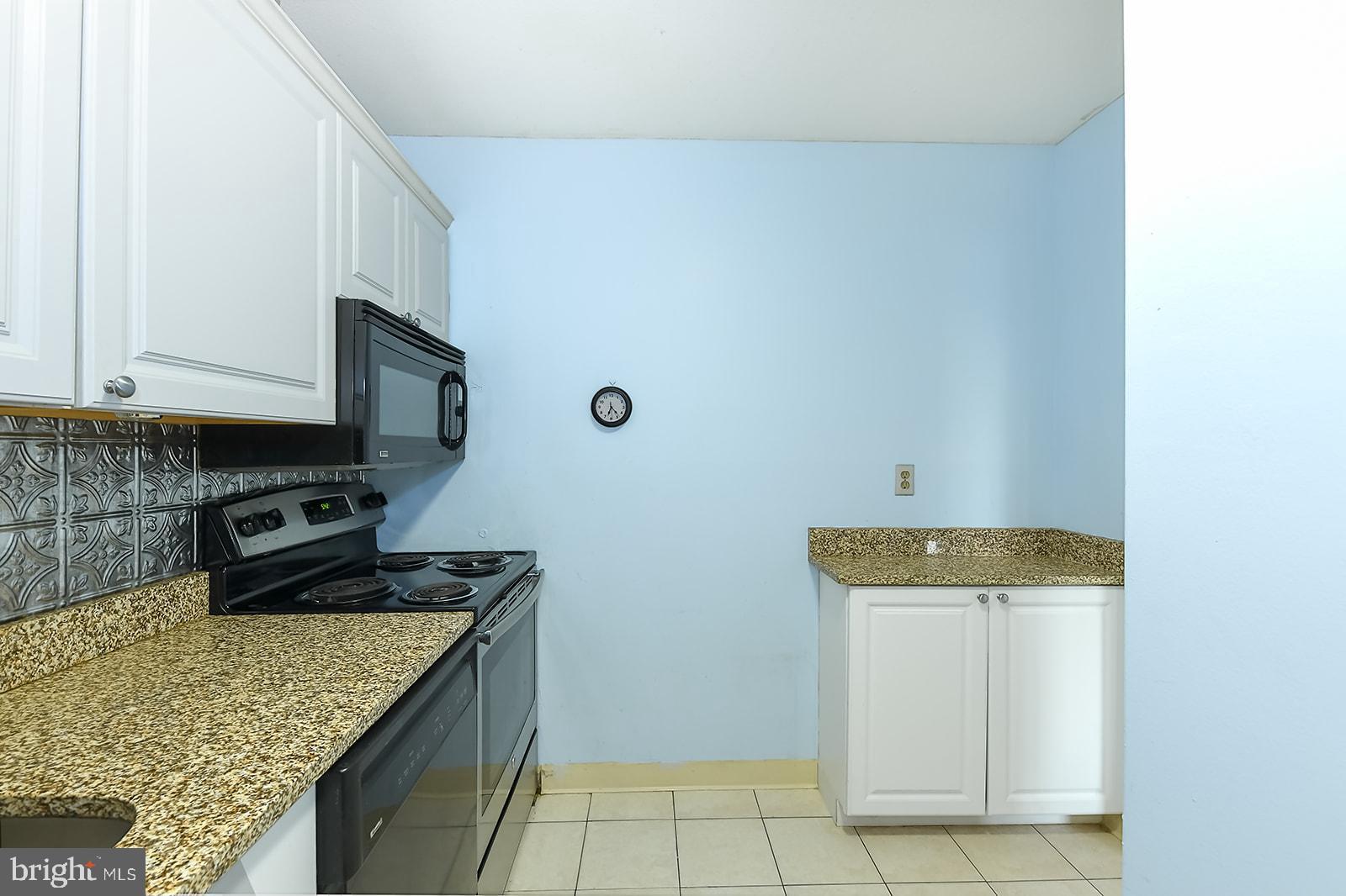 CHARLES VILLAGE - Residential