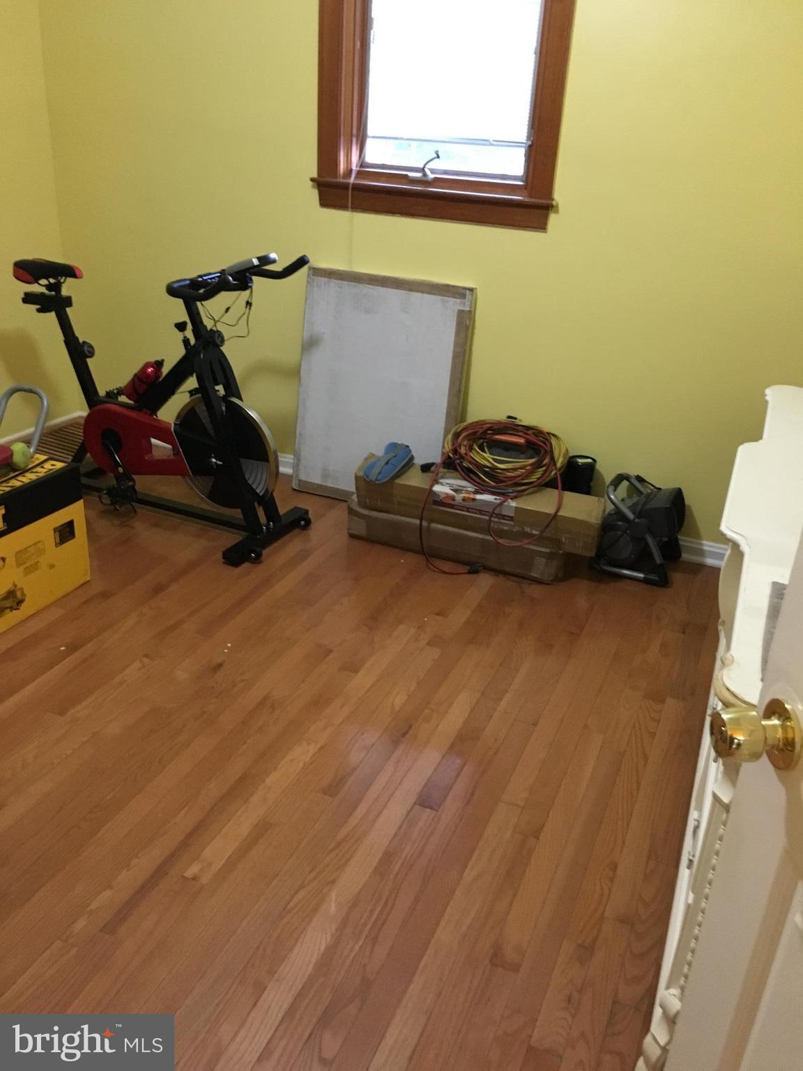 UNIVERSITY GARDENS - Residential