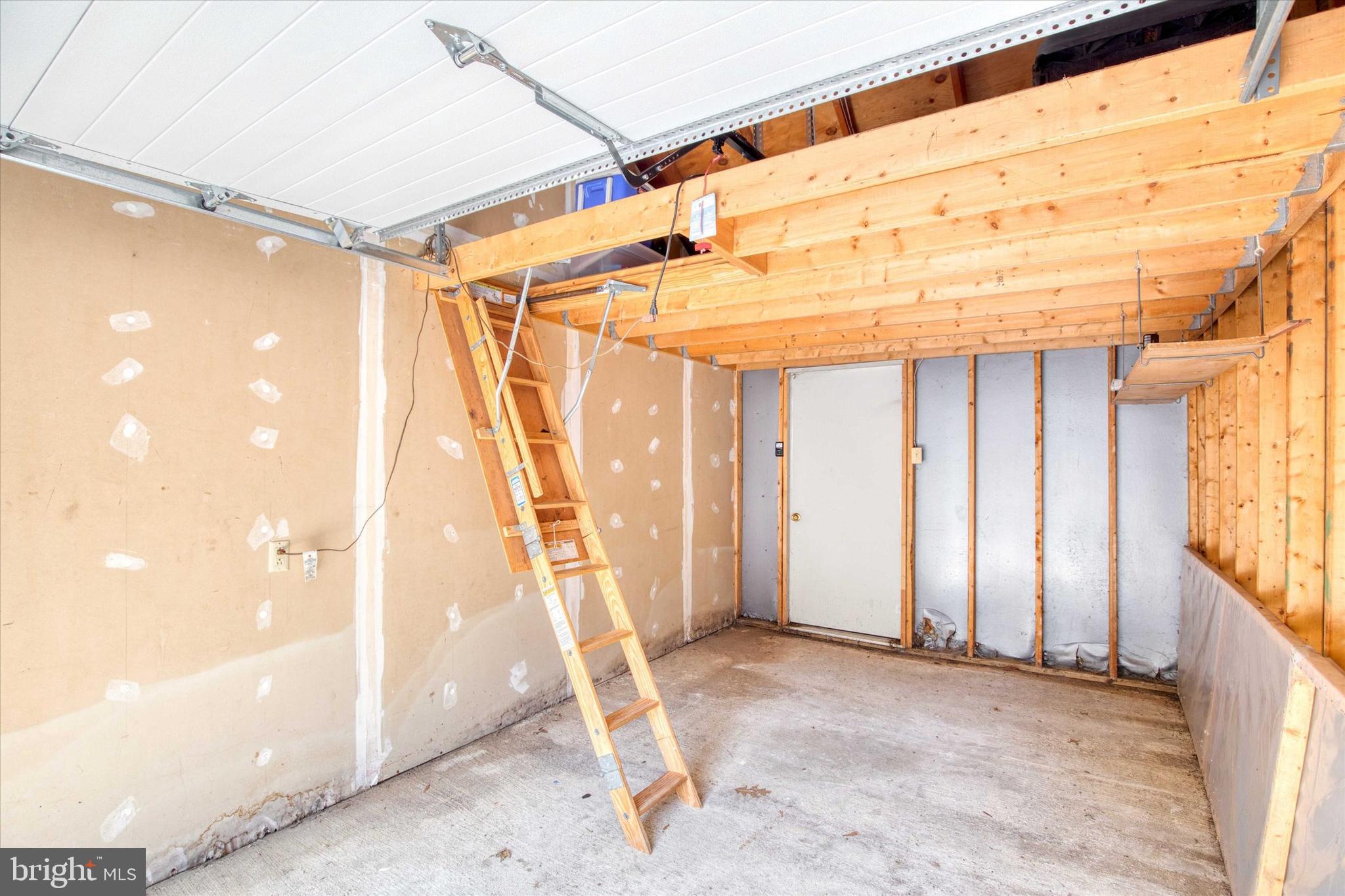 ENGLISH COUNTRY MANOR - Residential