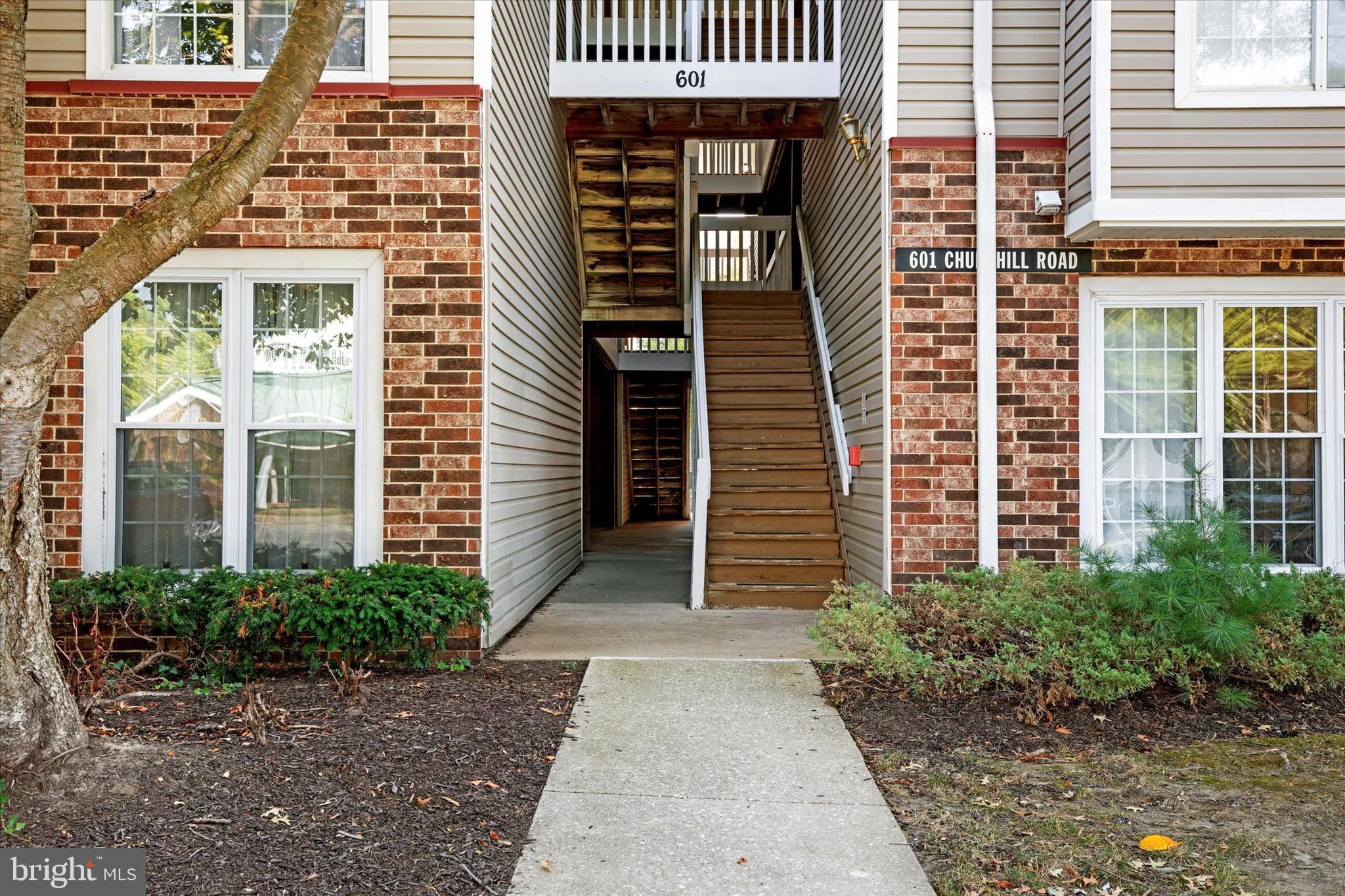 ENGLISH COUNTRY MANOR - Residential