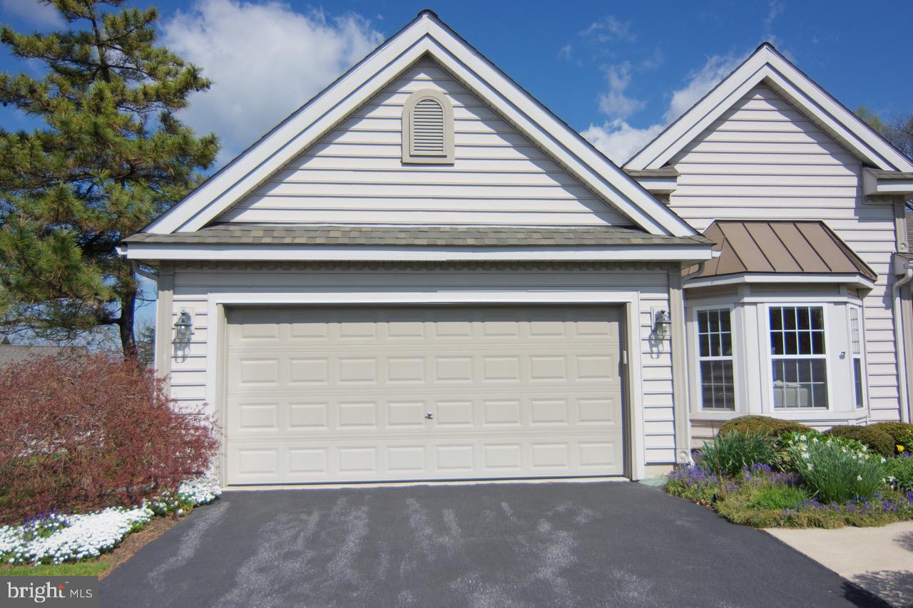 SPRING RIDGE - Residential