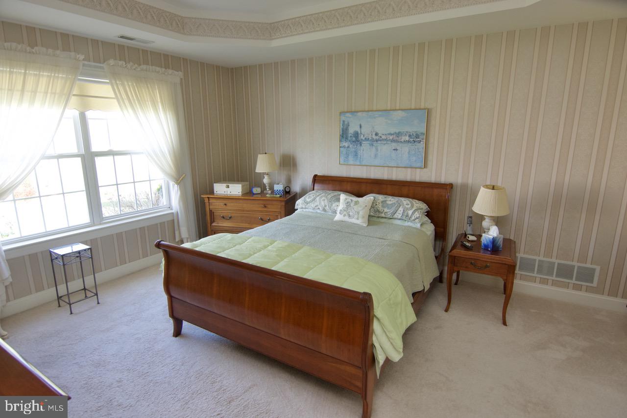 SPRING RIDGE - Residential