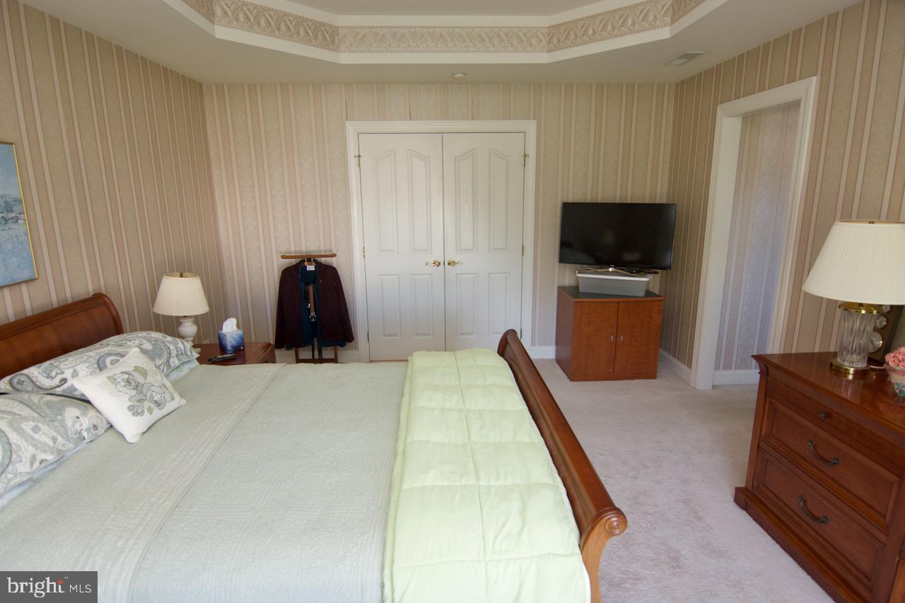 SPRING RIDGE - Residential