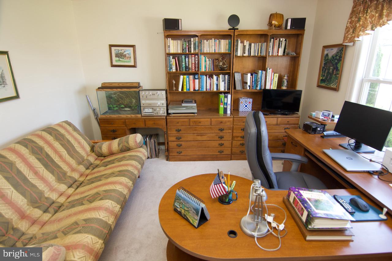 SPRING RIDGE - Residential