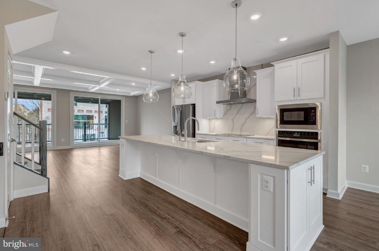 43769 METRO TERRACE