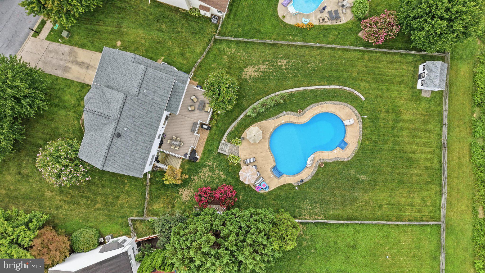 1501 SUMMER SWEET LANE