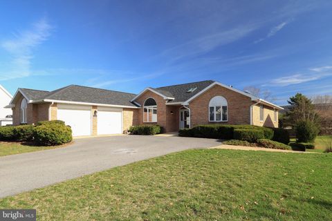 128 WAYPOINT CIRCLE STATE COLLEGE PA 16801