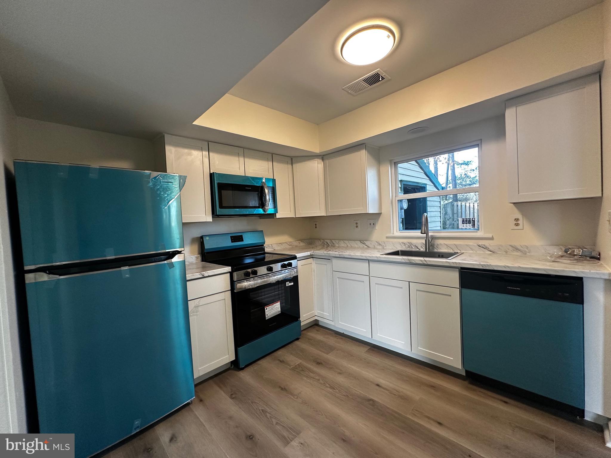 ST CHARLES SUB - WAKEFIELD - Residential