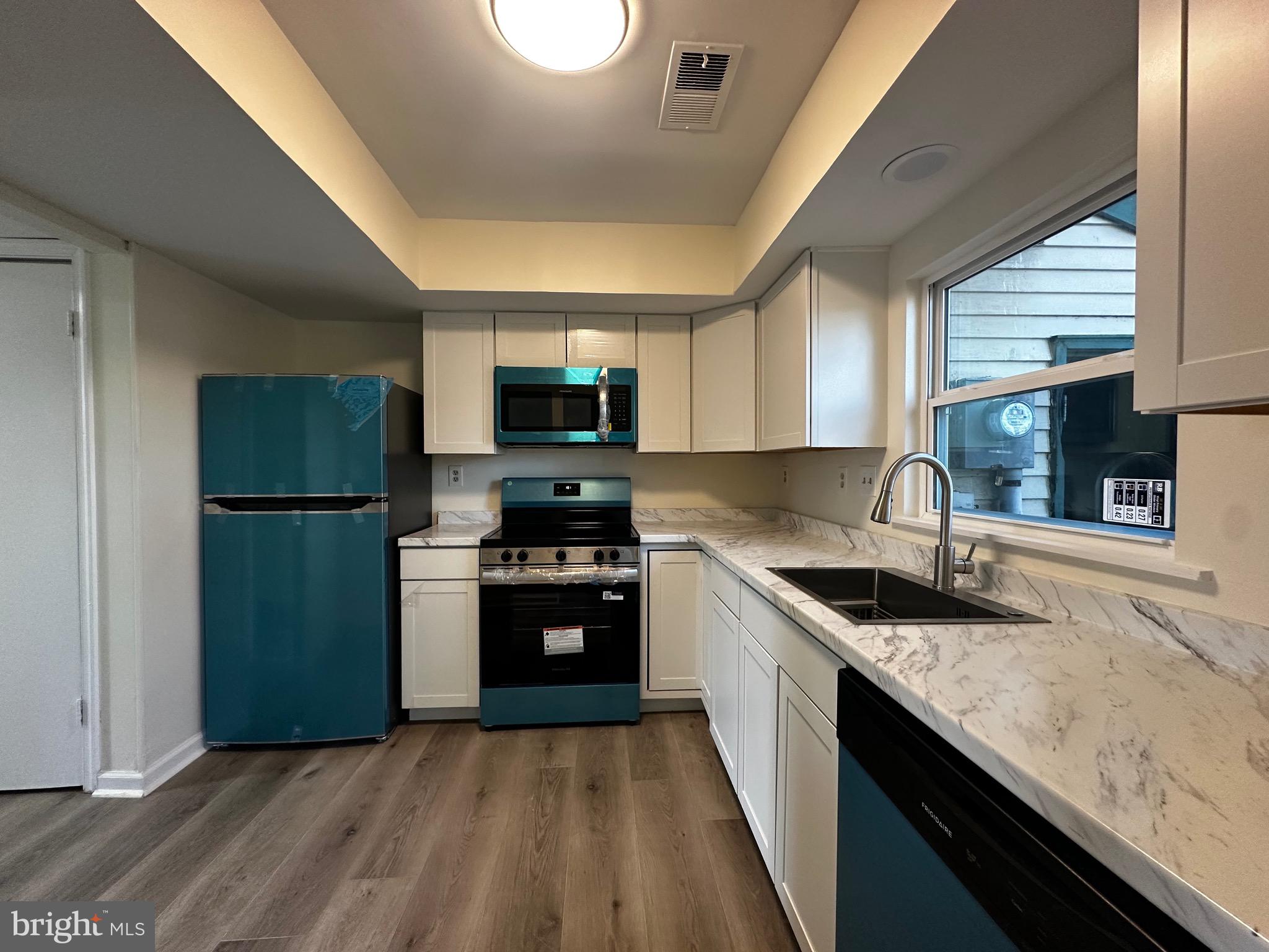 ST CHARLES SUB - WAKEFIELD - Residential