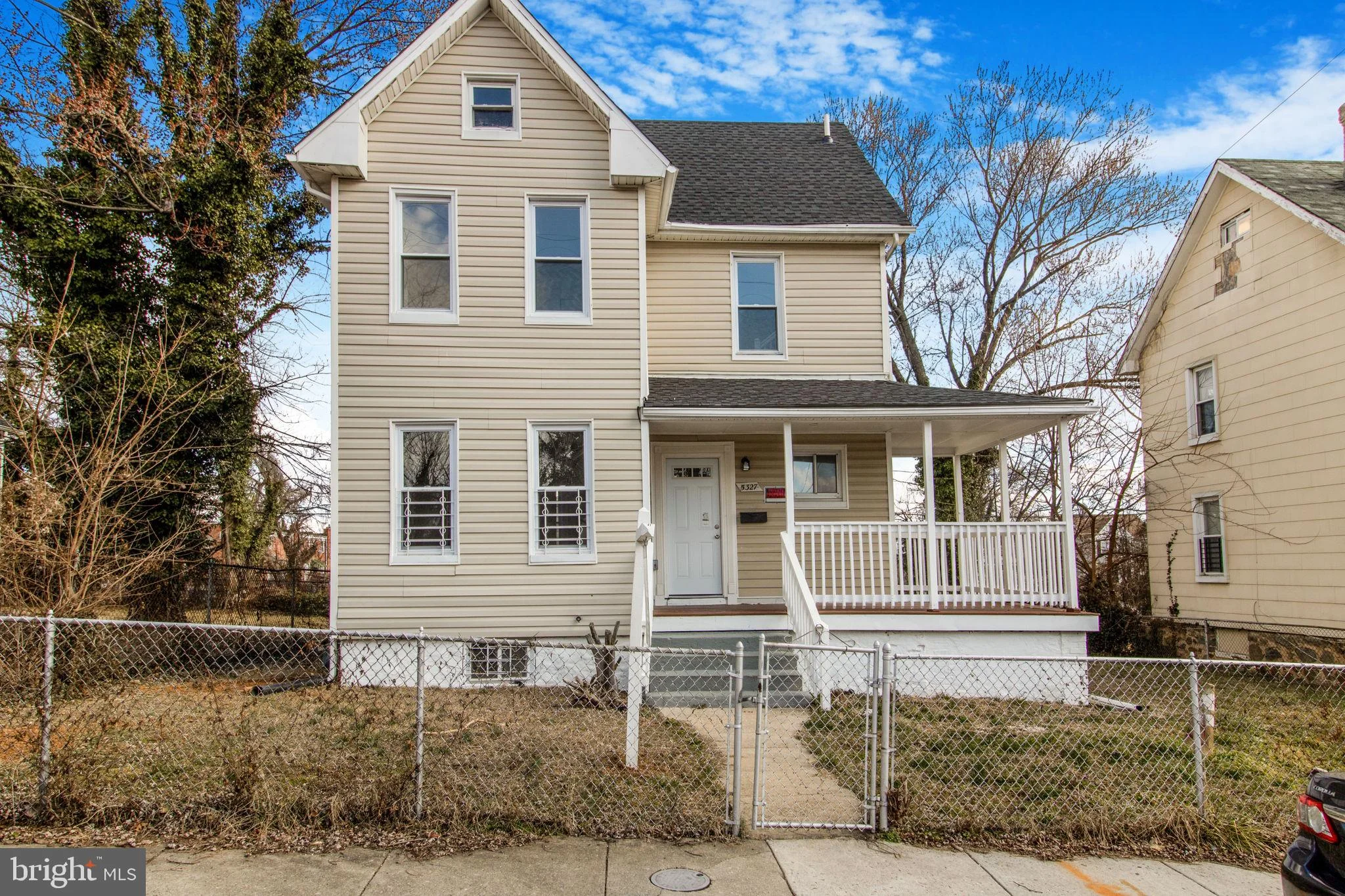 5327 Hamlin Avenue