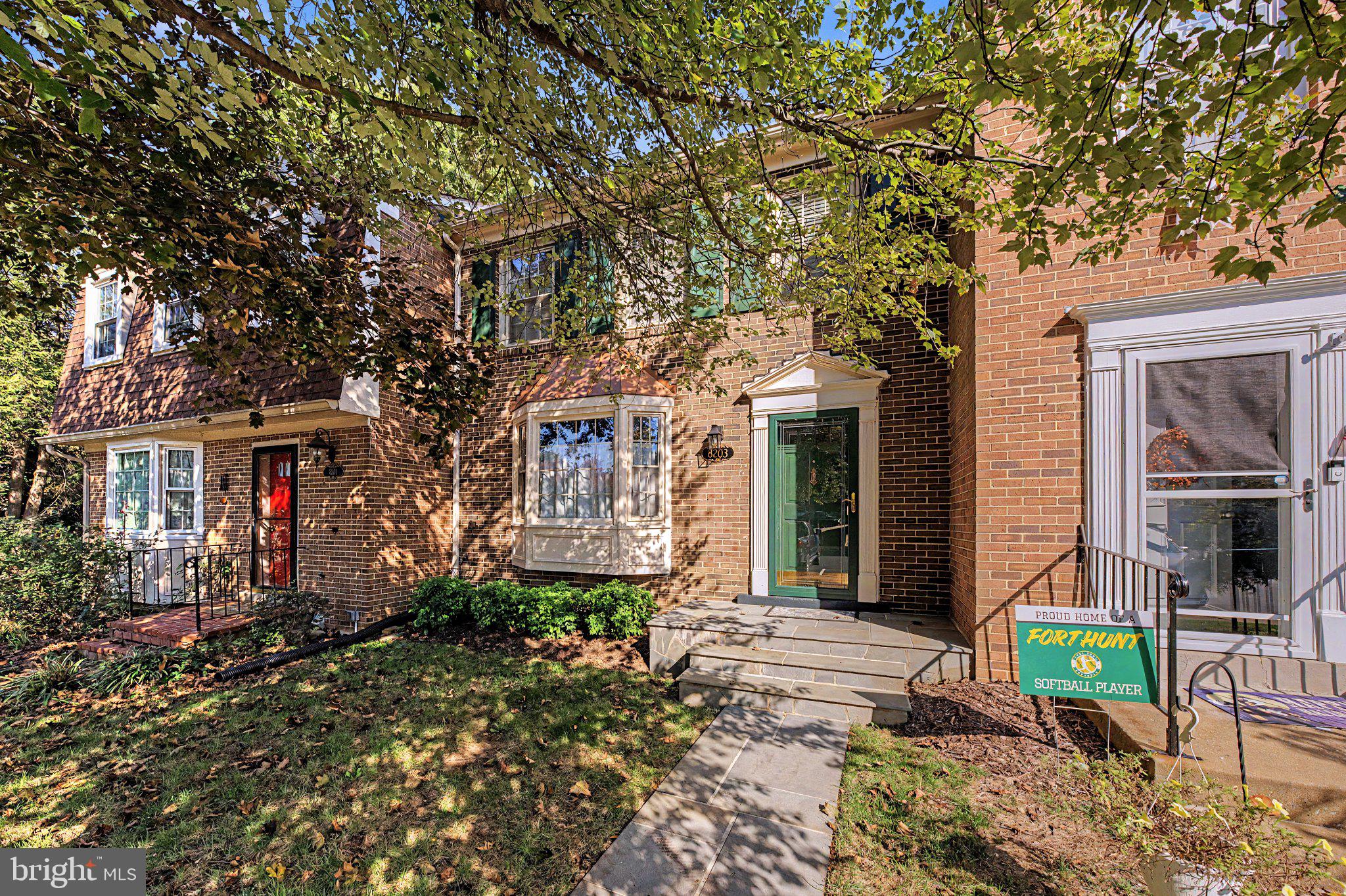 8203 DOCTOR CRAIK COURT