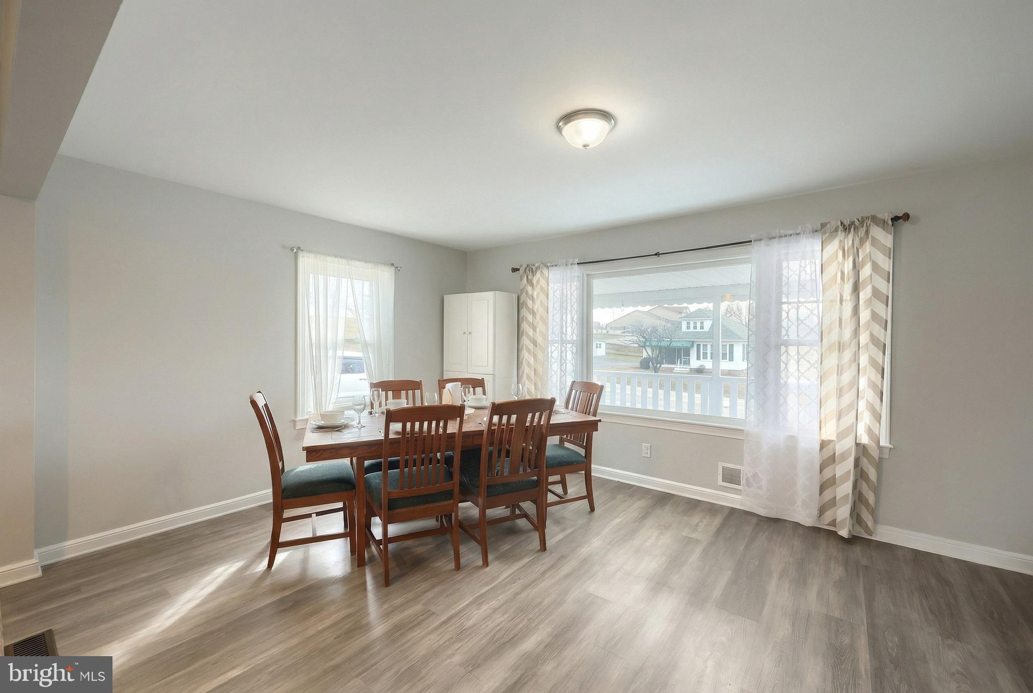 WINDSOR - Residential