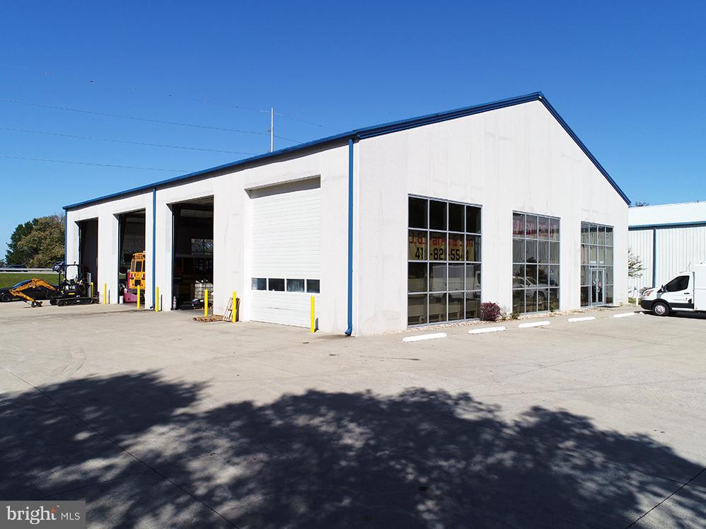 GRASONVILLE - Commercial Sale