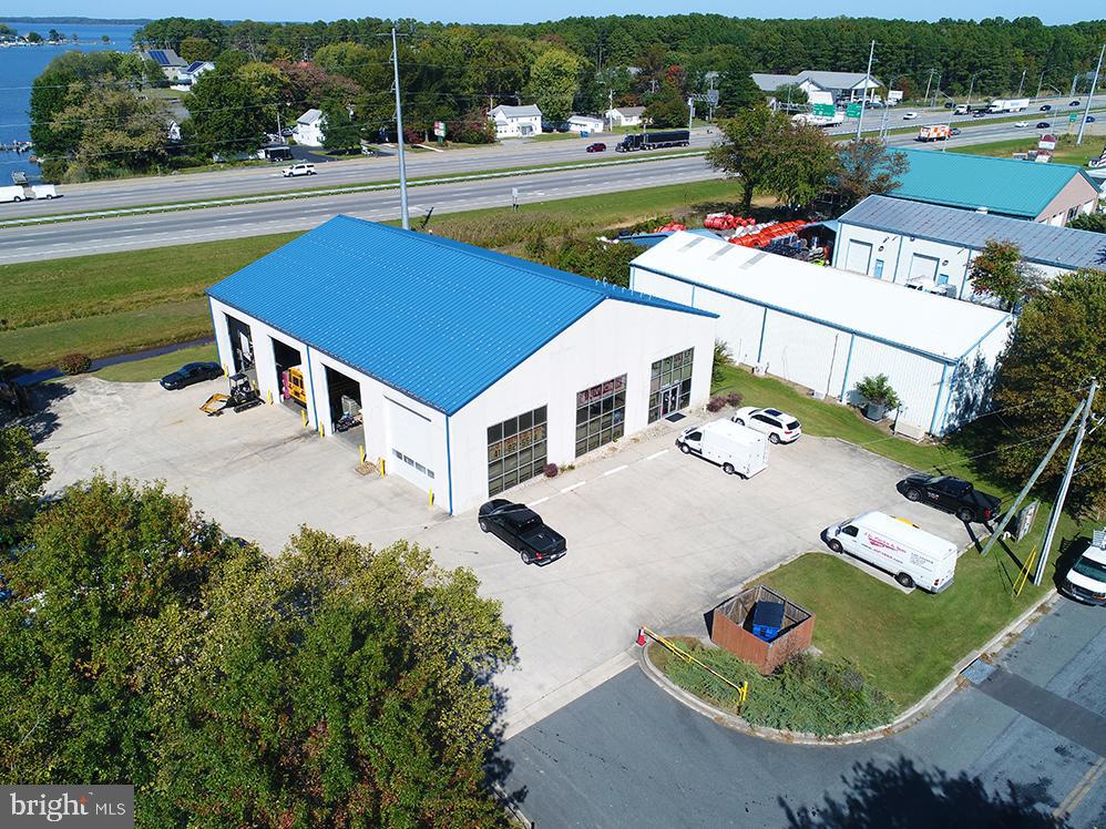 GRASONVILLE - Commercial Sale