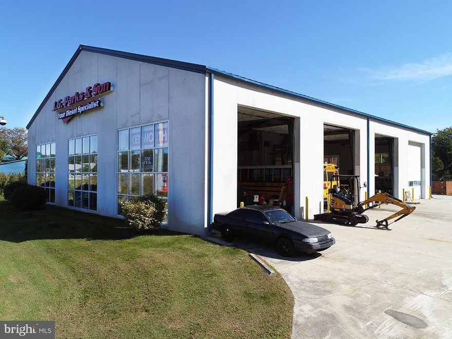 8,000 SF ± retail/industrial building (650 SF ± counter area, 500 SF ± office area)
UC (Urban Commercial District) zoning offers broad uses for the property, including most retail and light industrial uses
Excellent visibility frontage on MD Route301/50 with over 74,000 cars per day
Building/property in excellent condition
Excellent loading, with 4 drive-in bays
LED lighting
County sewer and well water
Warehouse heat: Propane gas fired