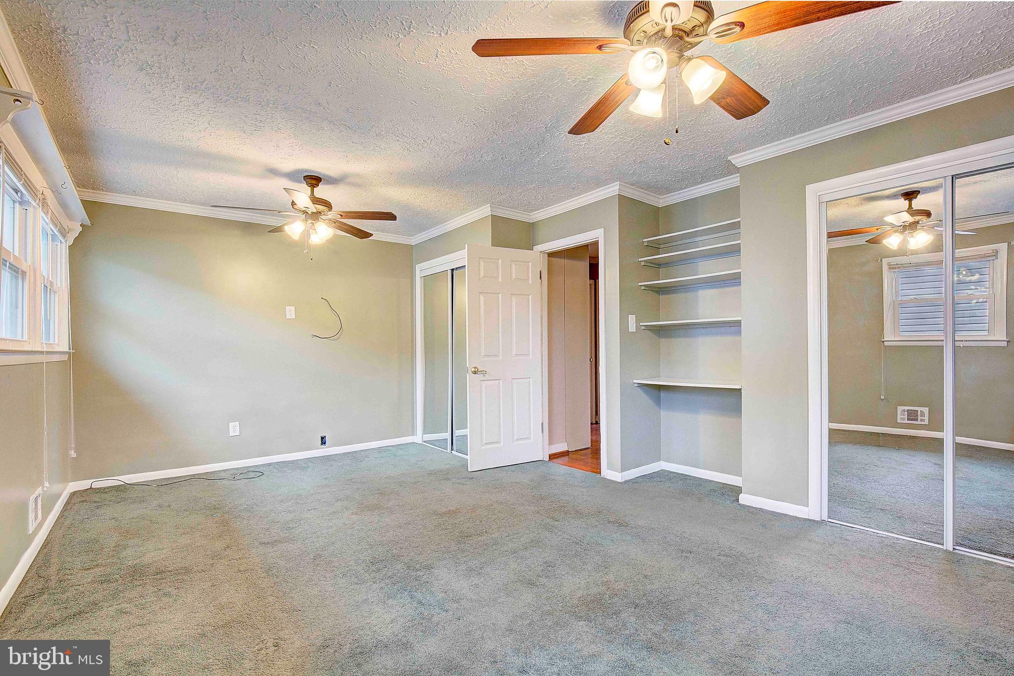 SCHOOL GARDENS - Residential