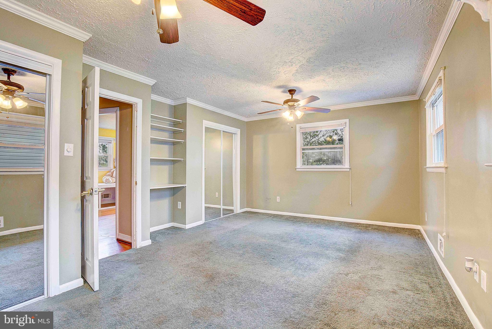 SCHOOL GARDENS - Residential