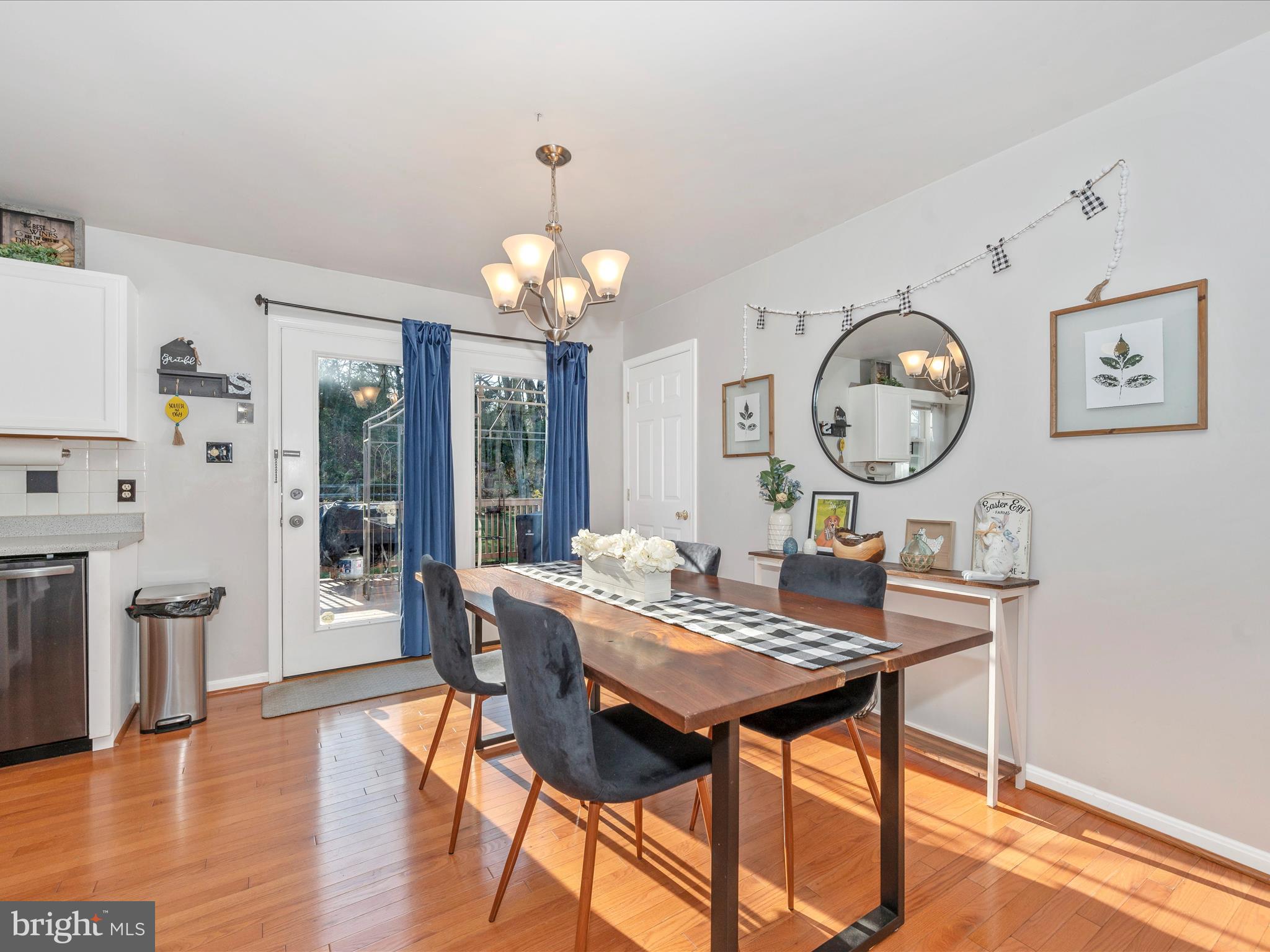 STERLING OAKS - Residential