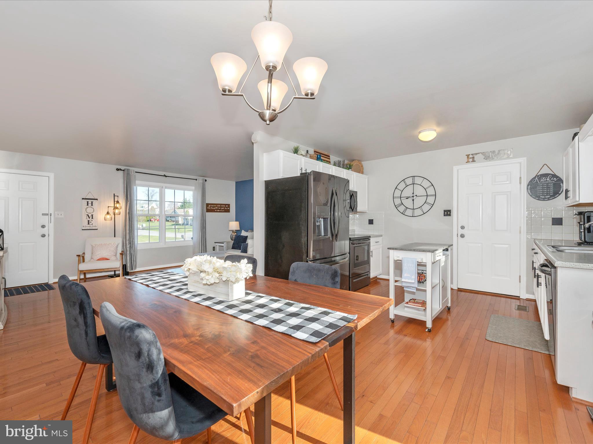 STERLING OAKS - Residential