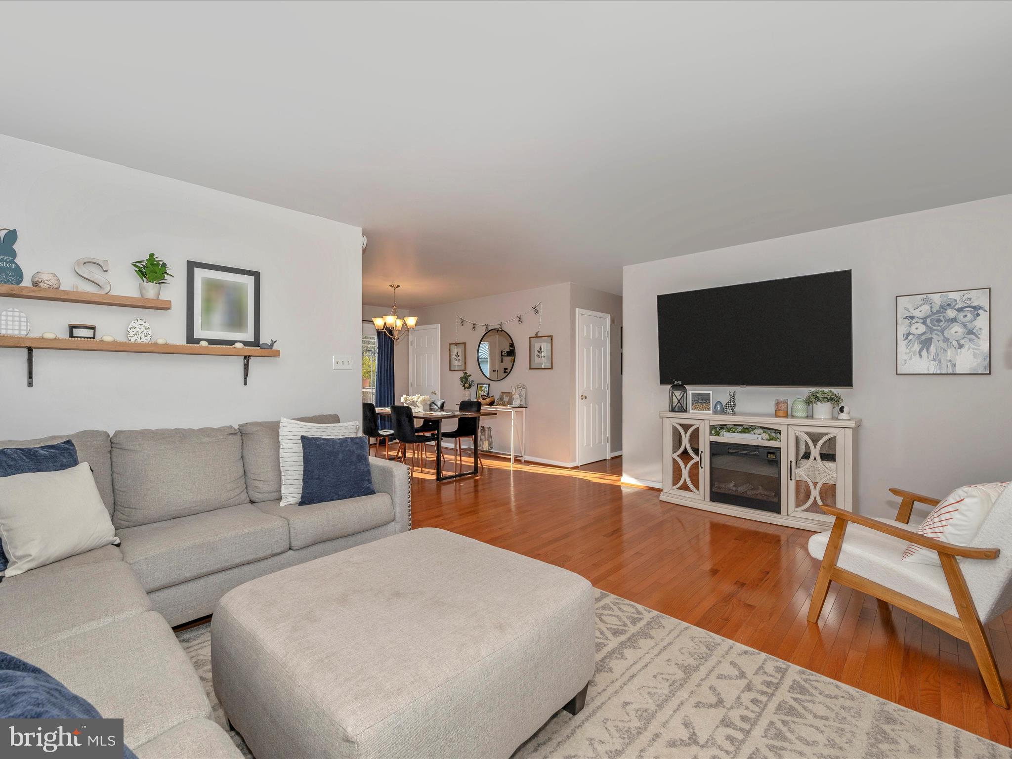 STERLING OAKS - Residential