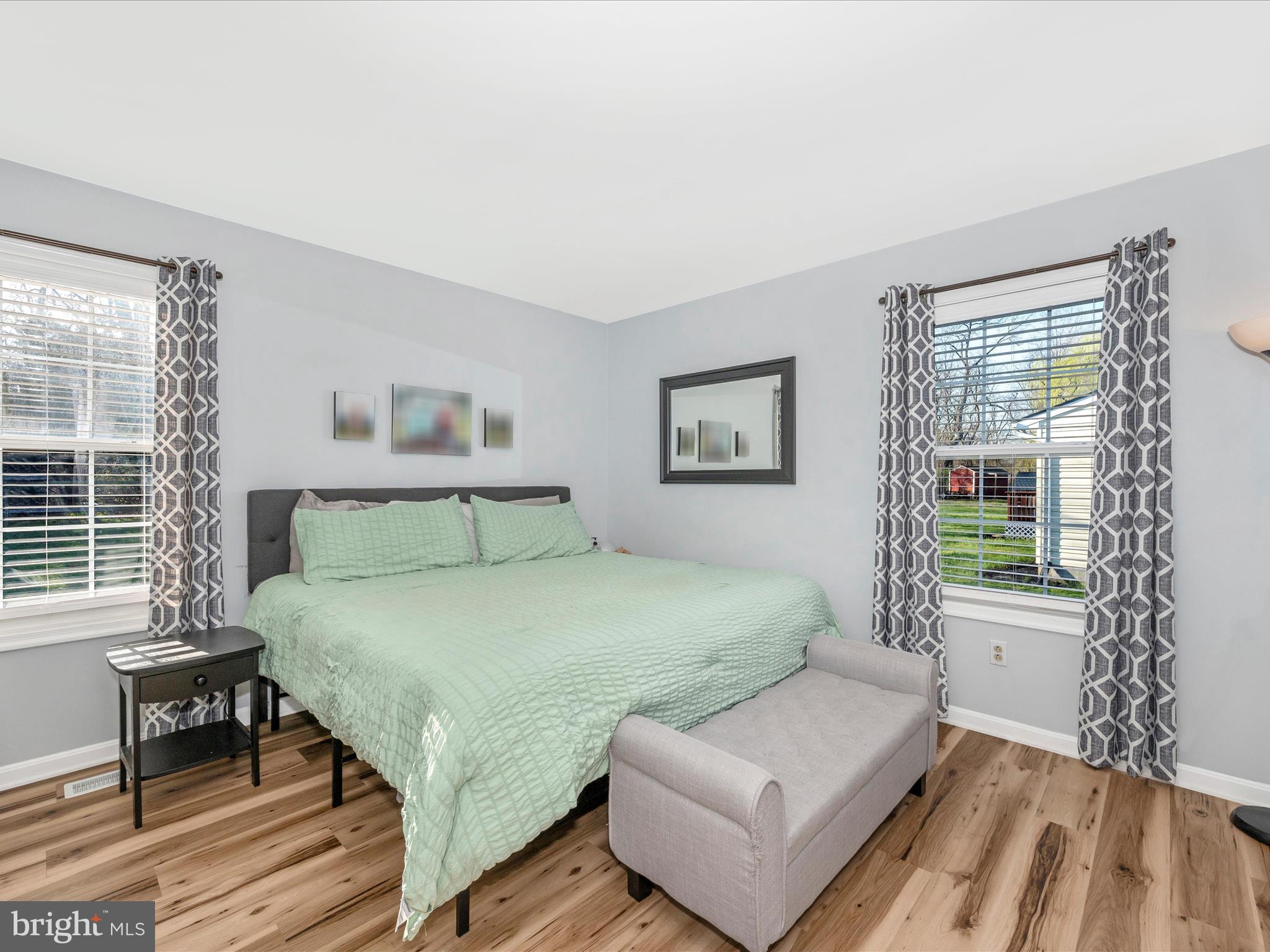 STERLING OAKS - Residential