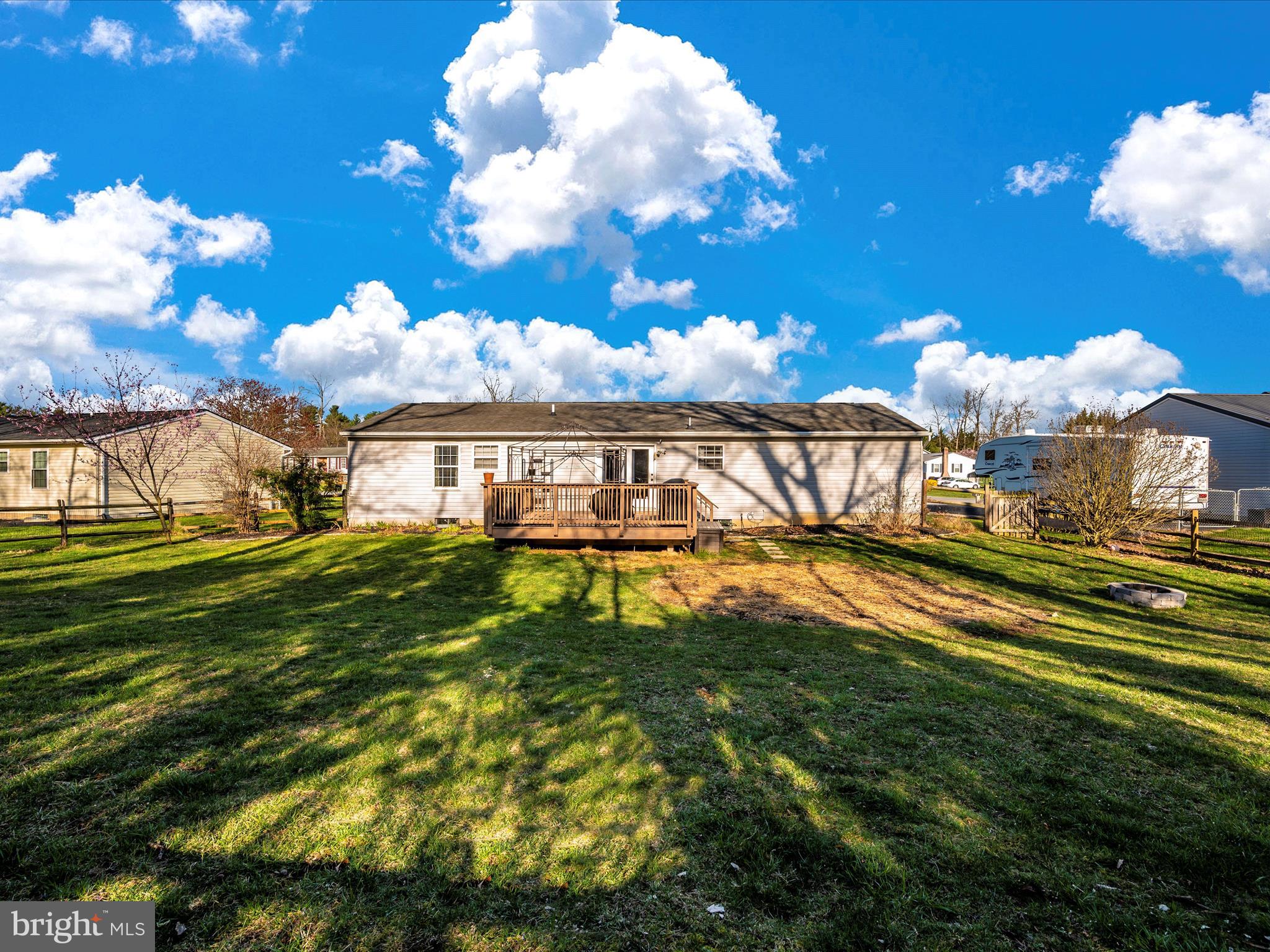 STERLING OAKS - Residential