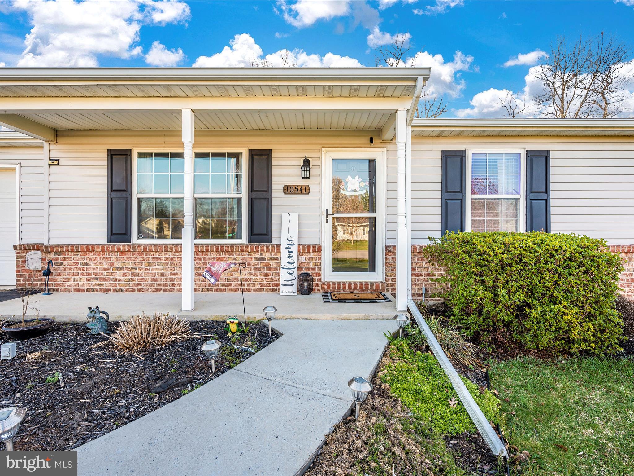 STERLING OAKS - Residential