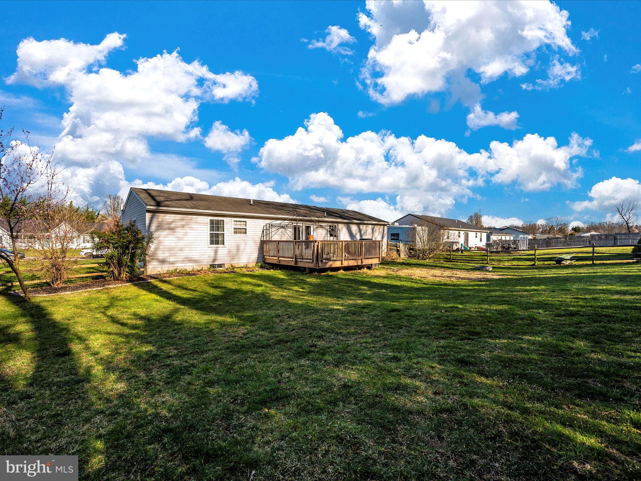 STERLING OAKS - Residential