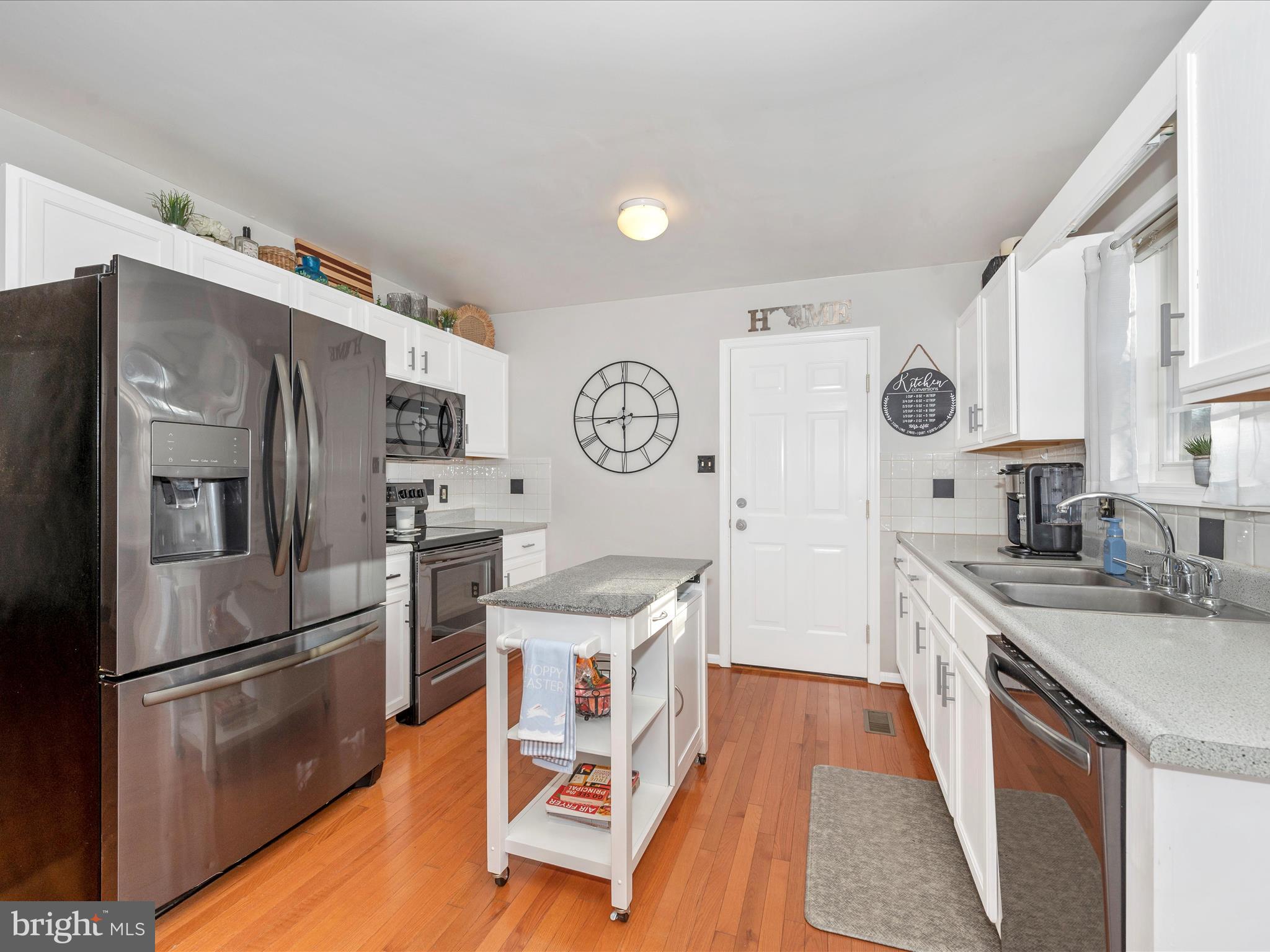 STERLING OAKS - Residential