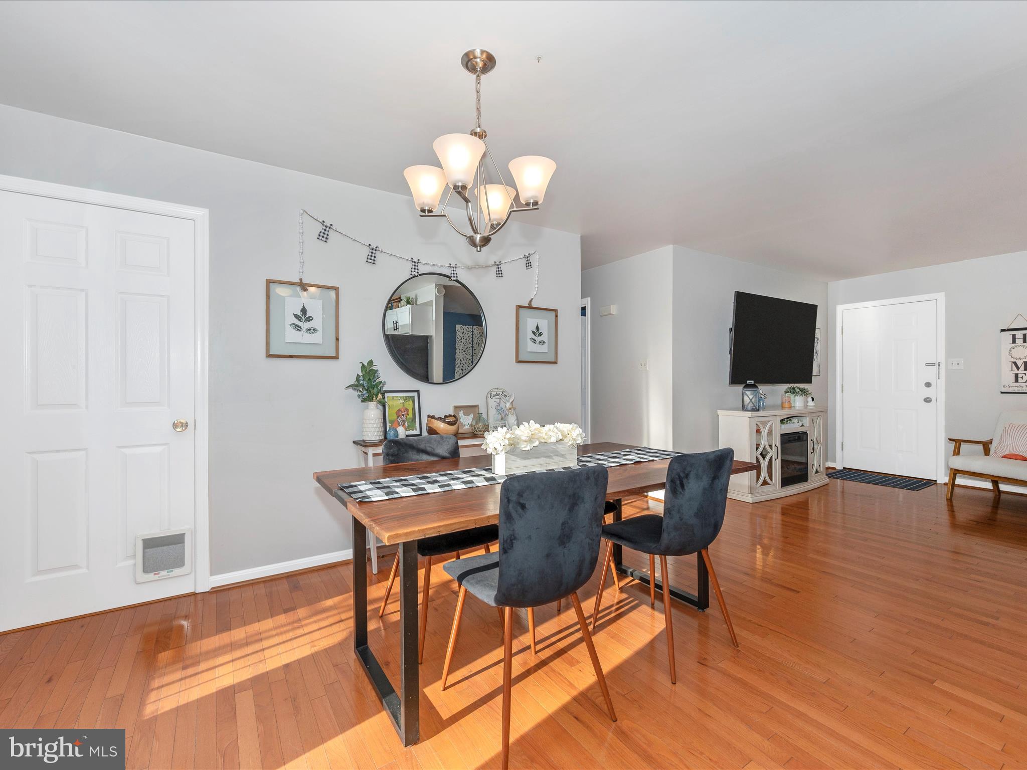 STERLING OAKS - Residential