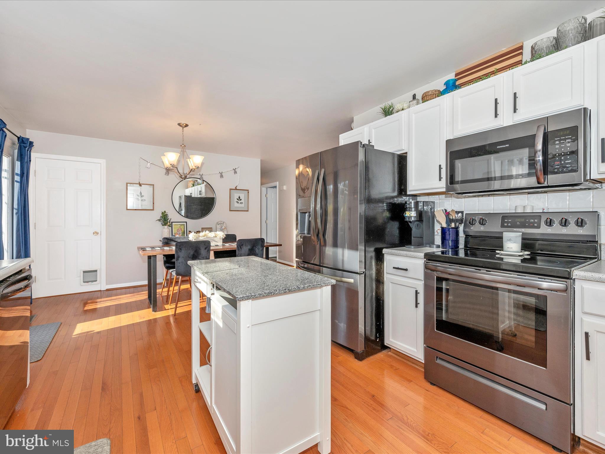 STERLING OAKS - Residential