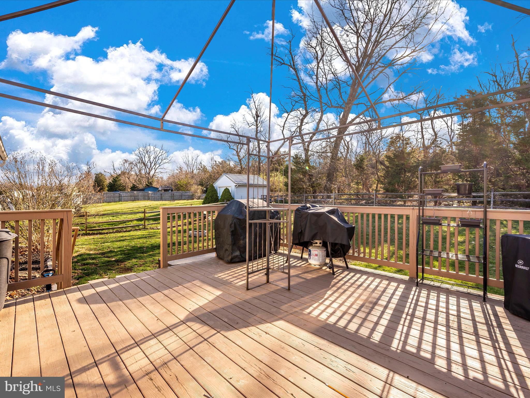 STERLING OAKS - Residential