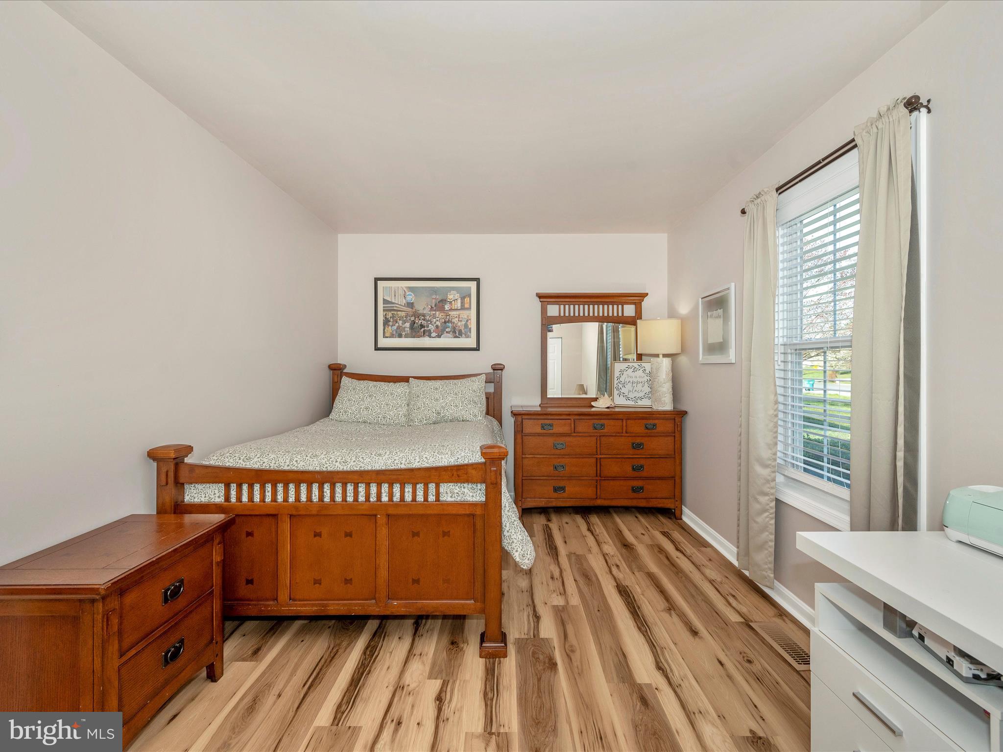 STERLING OAKS - Residential