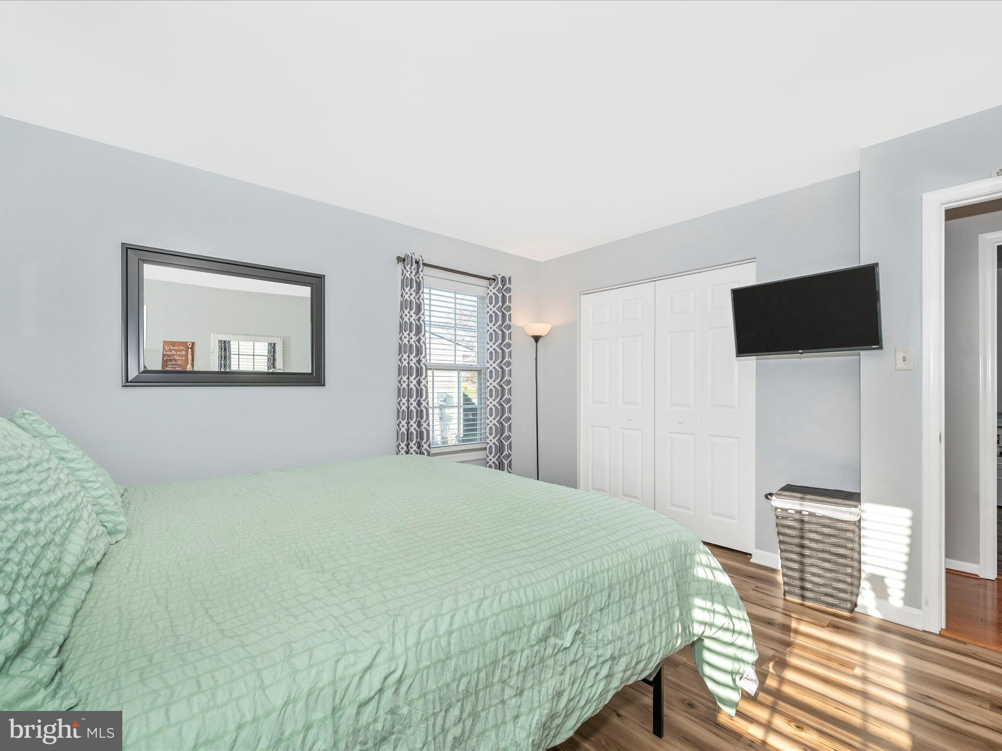 STERLING OAKS - Residential