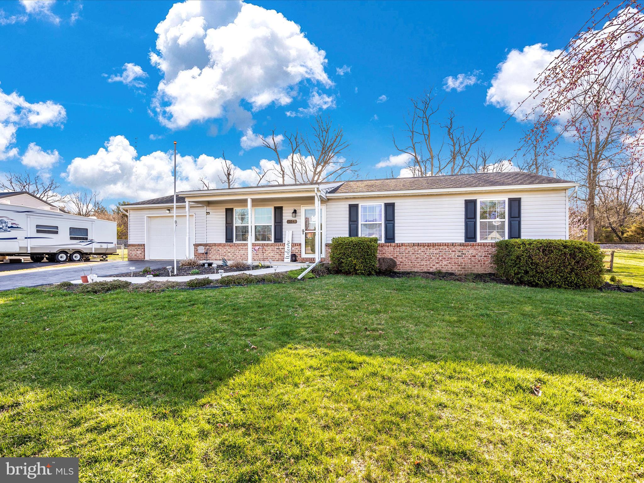 STERLING OAKS - Residential