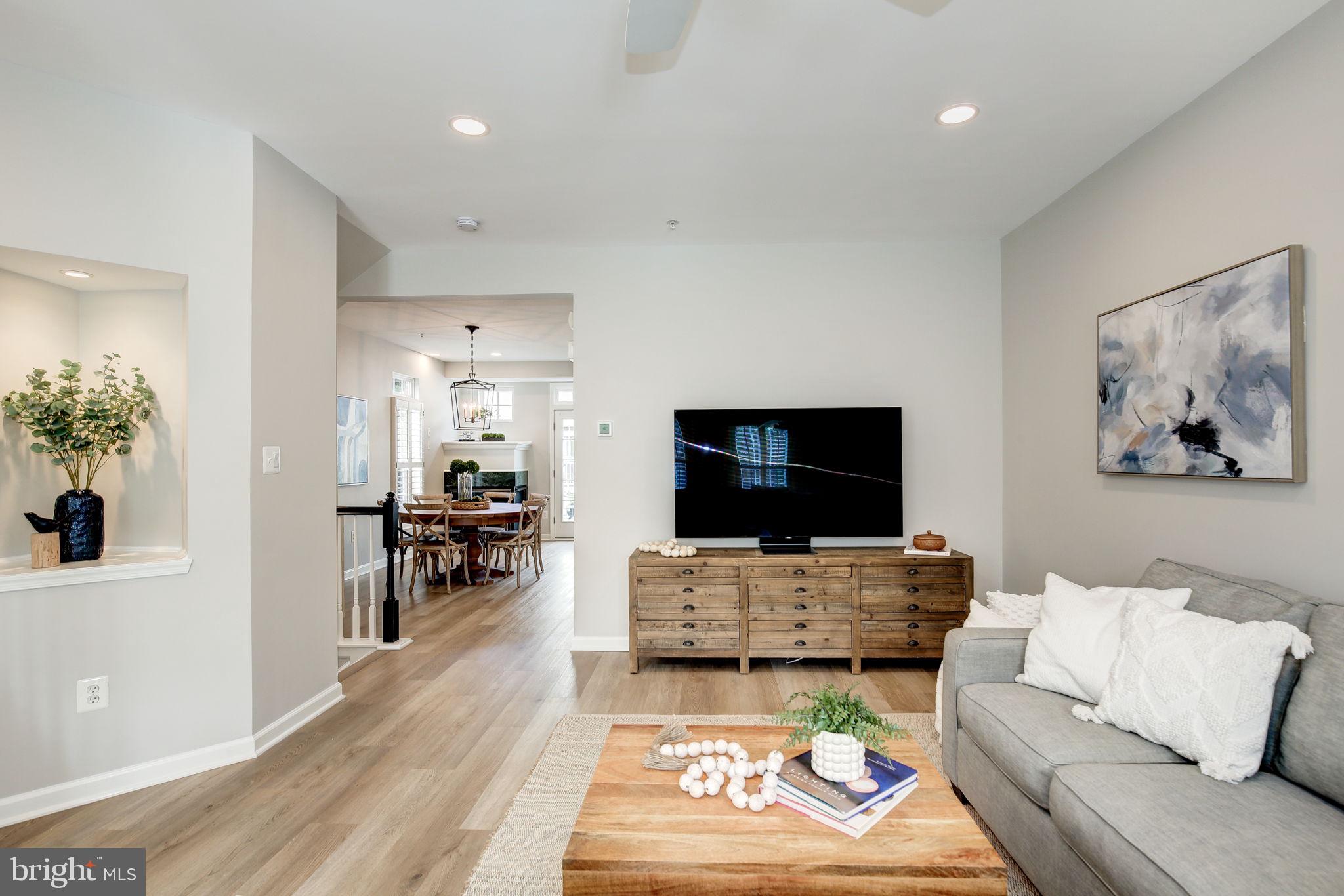 LAKELANDS - Residential