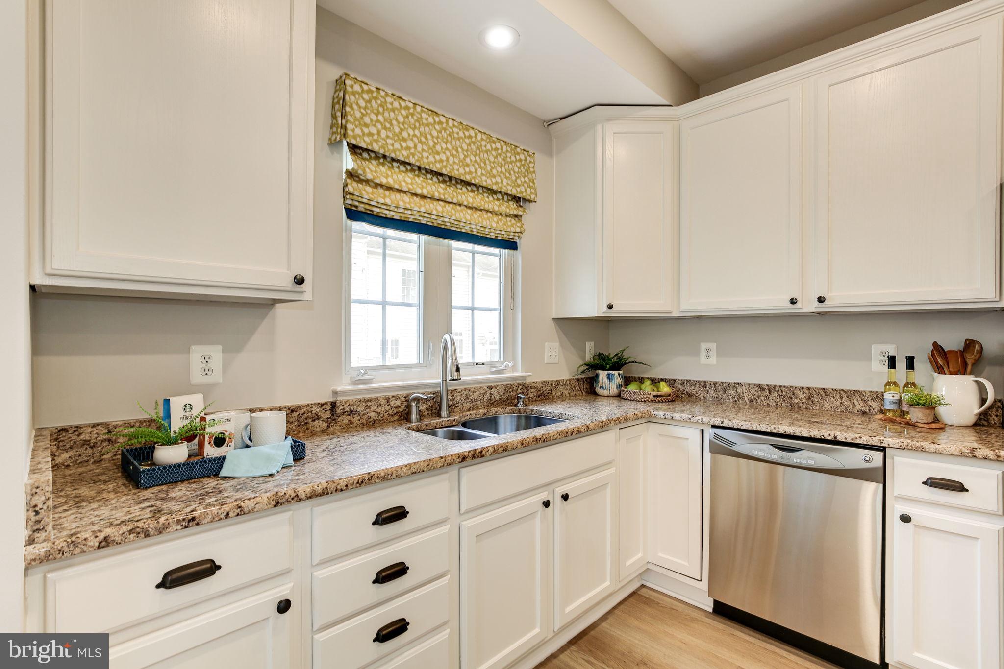 LAKELANDS - Residential