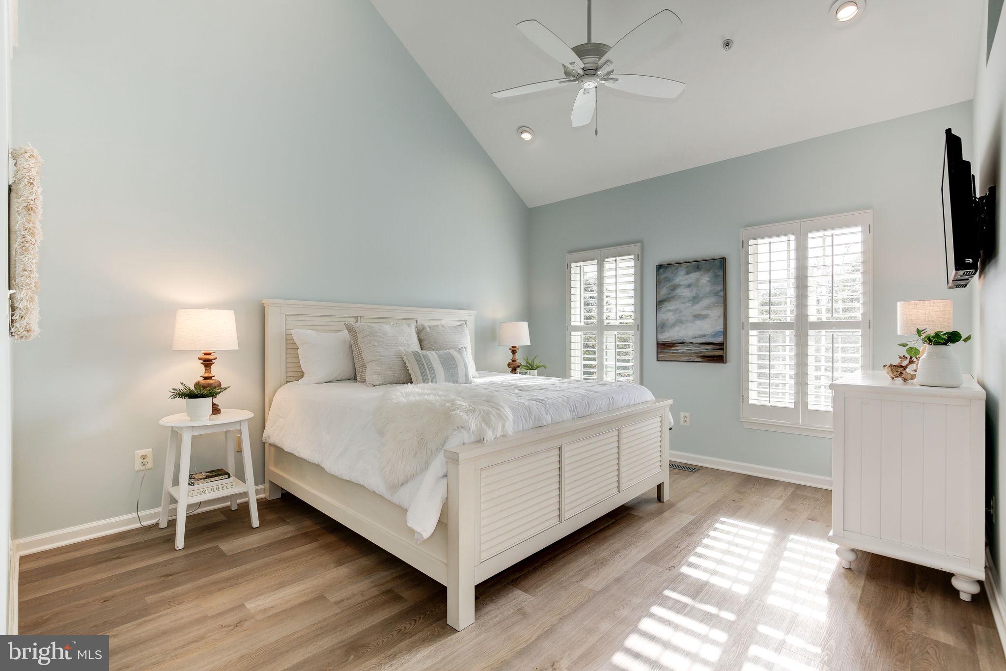 LAKELANDS - Residential