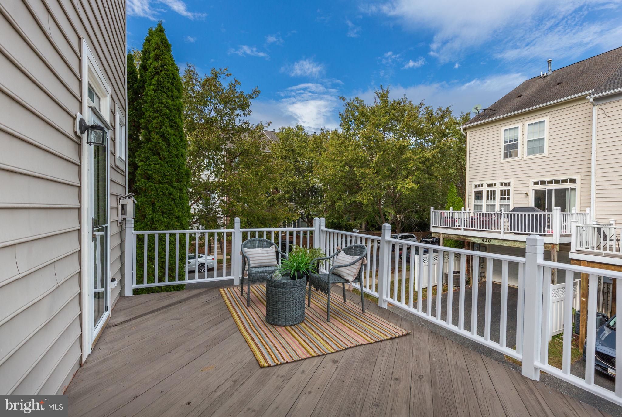 LAKELANDS - Residential