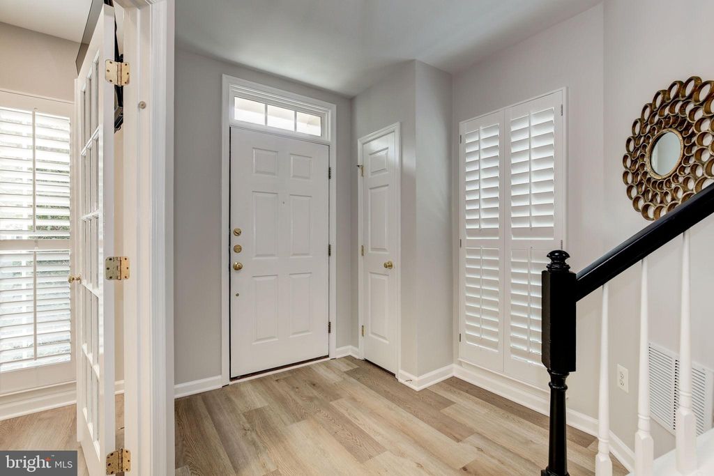 Photo of 702 Market Street E, GAITHERSBURG, MD 20878 (MLS # MDMC2204060)