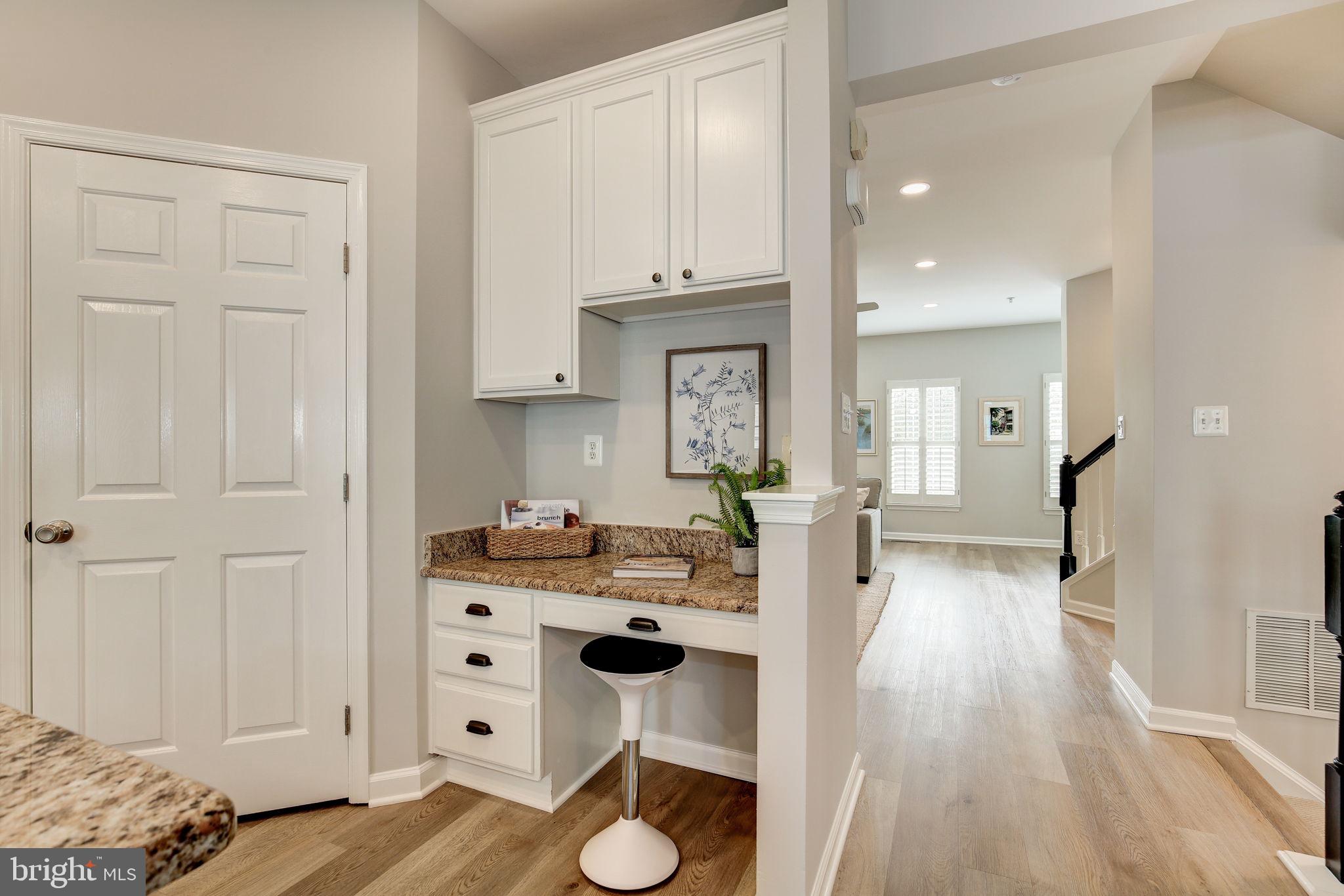 LAKELANDS - Residential