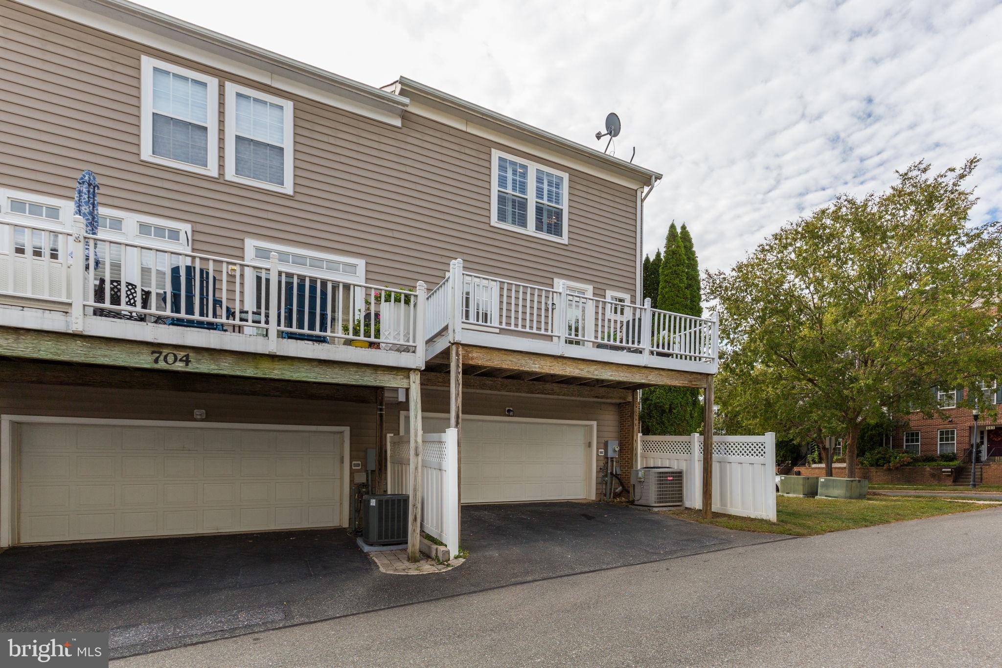 LAKELANDS - Residential